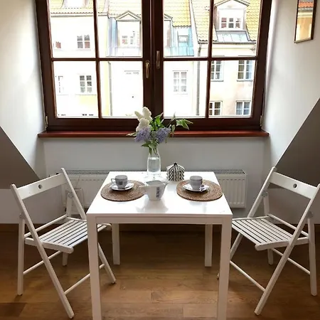 Pola's Loft In Old Town